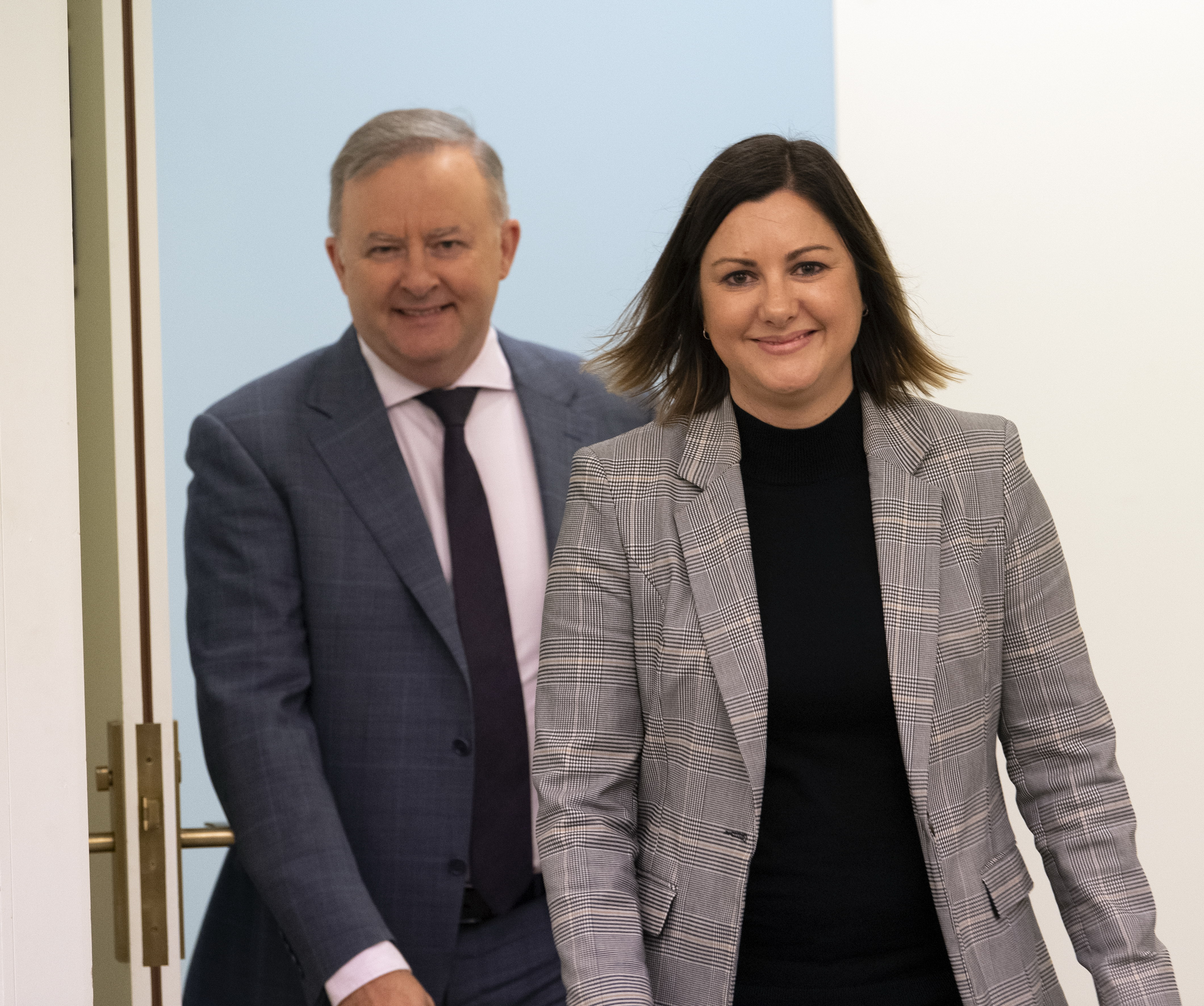 Workers like Warren Sunderland from Bermagui Main Image